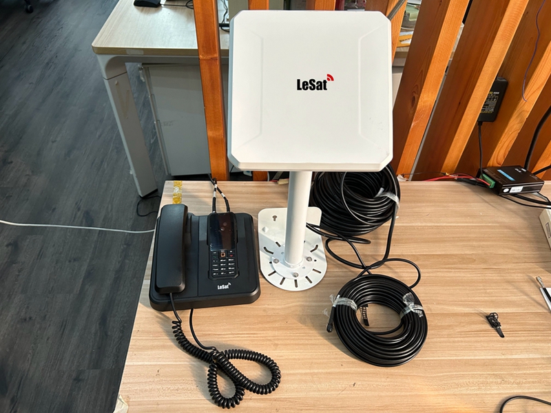 固移两用天通卫星电话LeSat G3（F2） 破宜宾河心洲岛通信困境